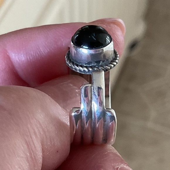 Sterling Silver 925 Black Onyx ring Size US 8.5 - Picture 3 of 13